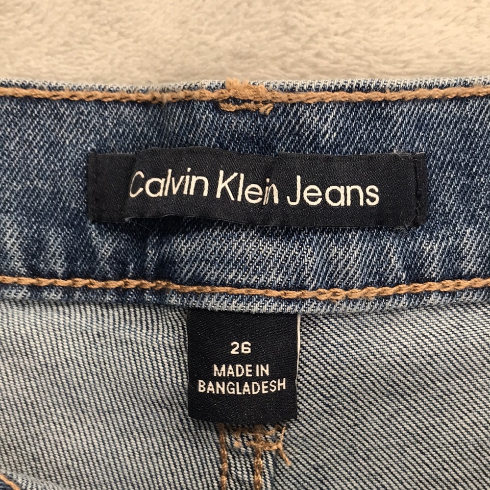 Calvin Klein Jeans Women's Cut Off High Rise Shorts Size 26 New - Picture 4 of 10